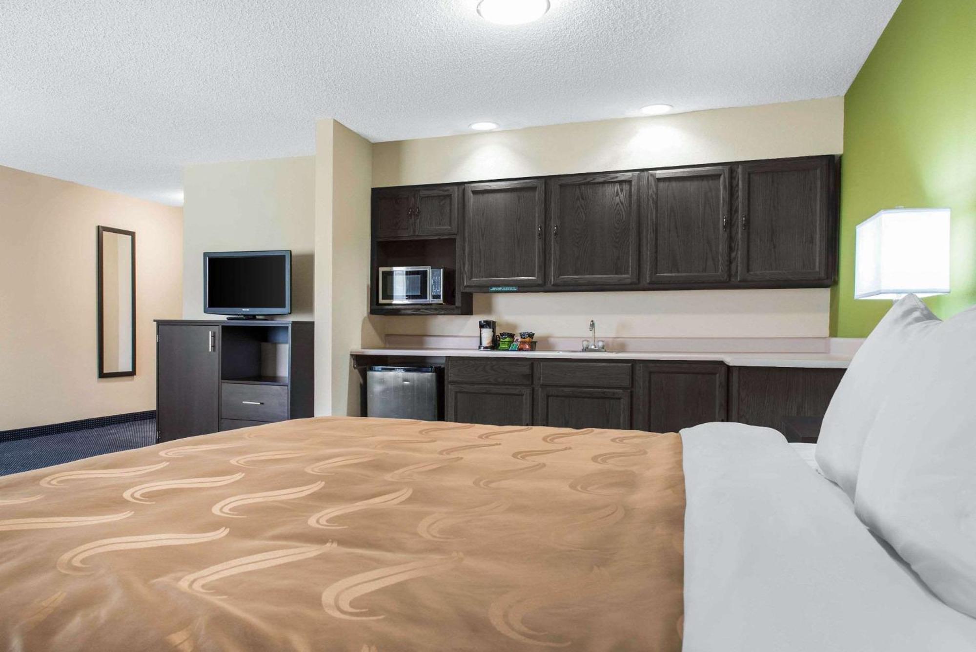 Quality Inn & Suites Anderson I-69 Ngoại thất bức ảnh